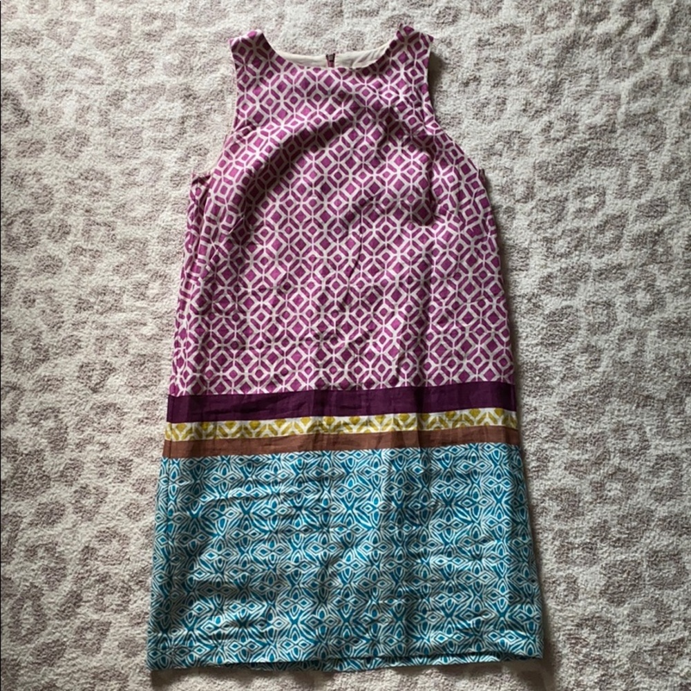 Loft Shift Dress - Picture 3 of 9